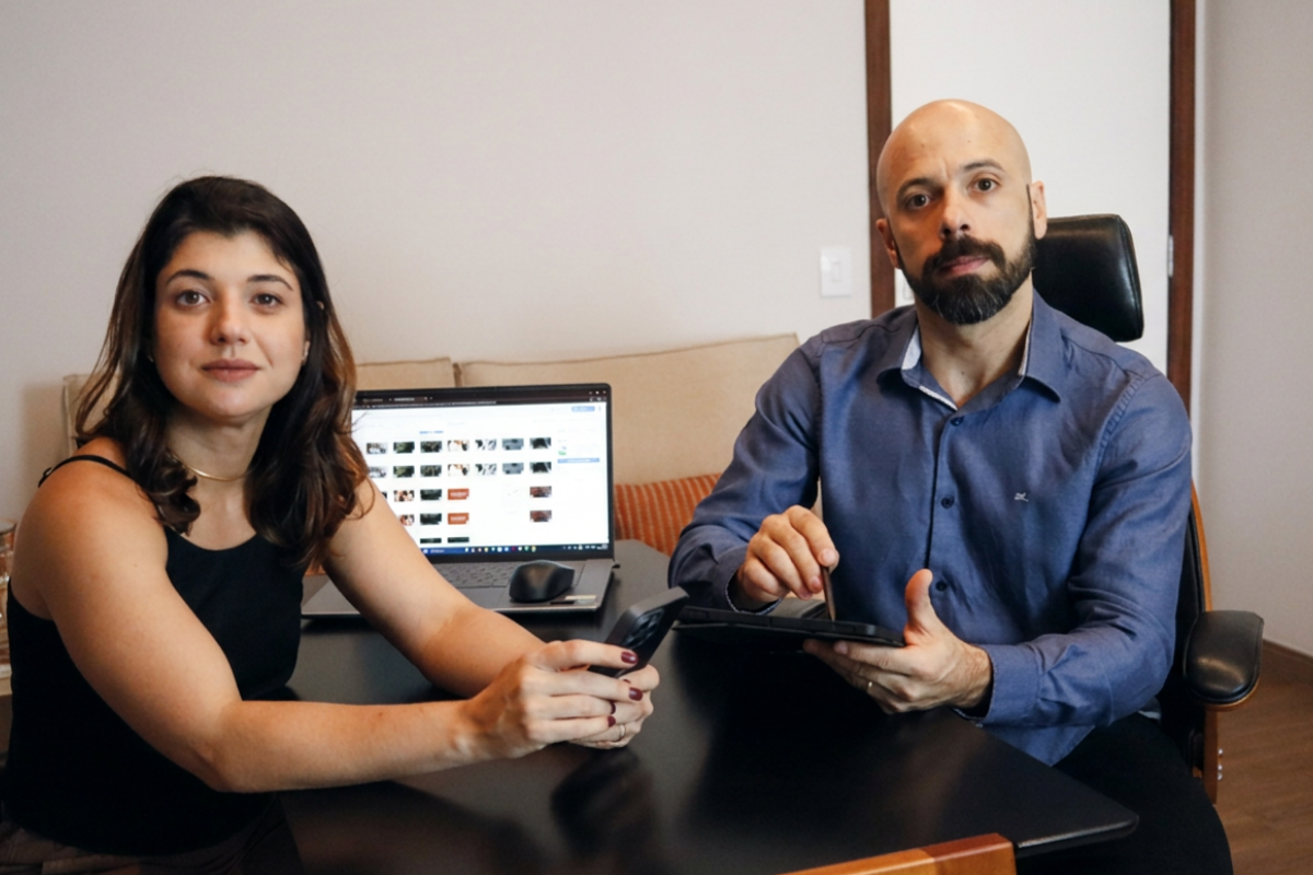 Priscila Duelli e Christiano Miranda em reunião de trabalho na Criativa